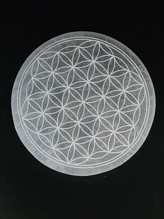 Satin Spar Selenite - Round cleansing plate - Flower of Life